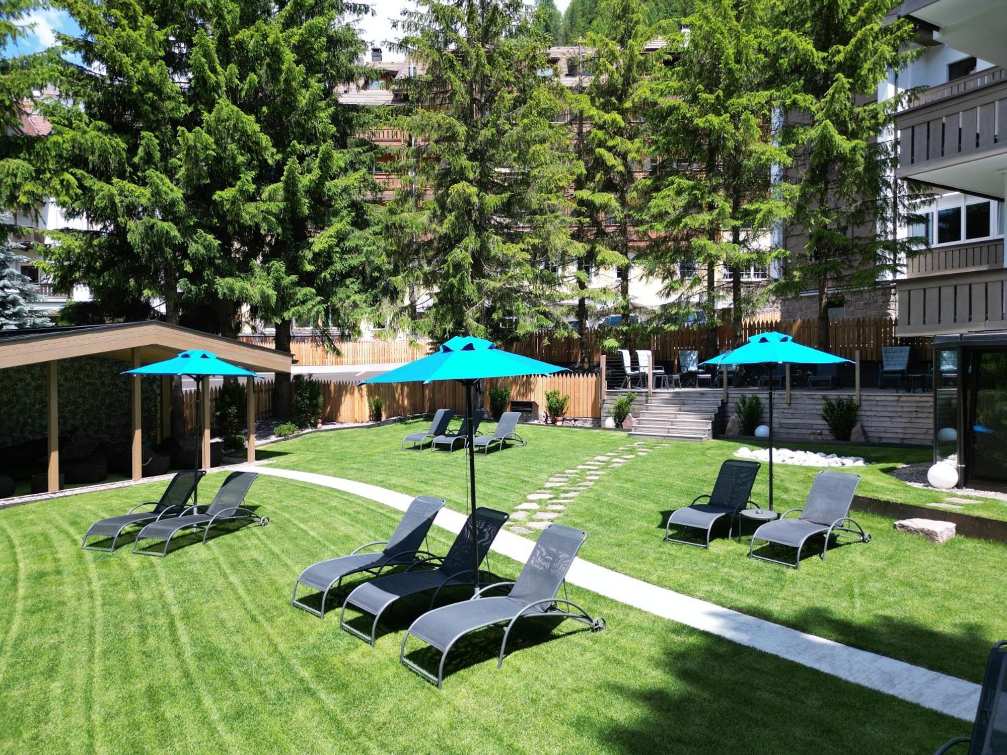 The Laurin Small & Charming Selva di Val Gardena Exterior foto
